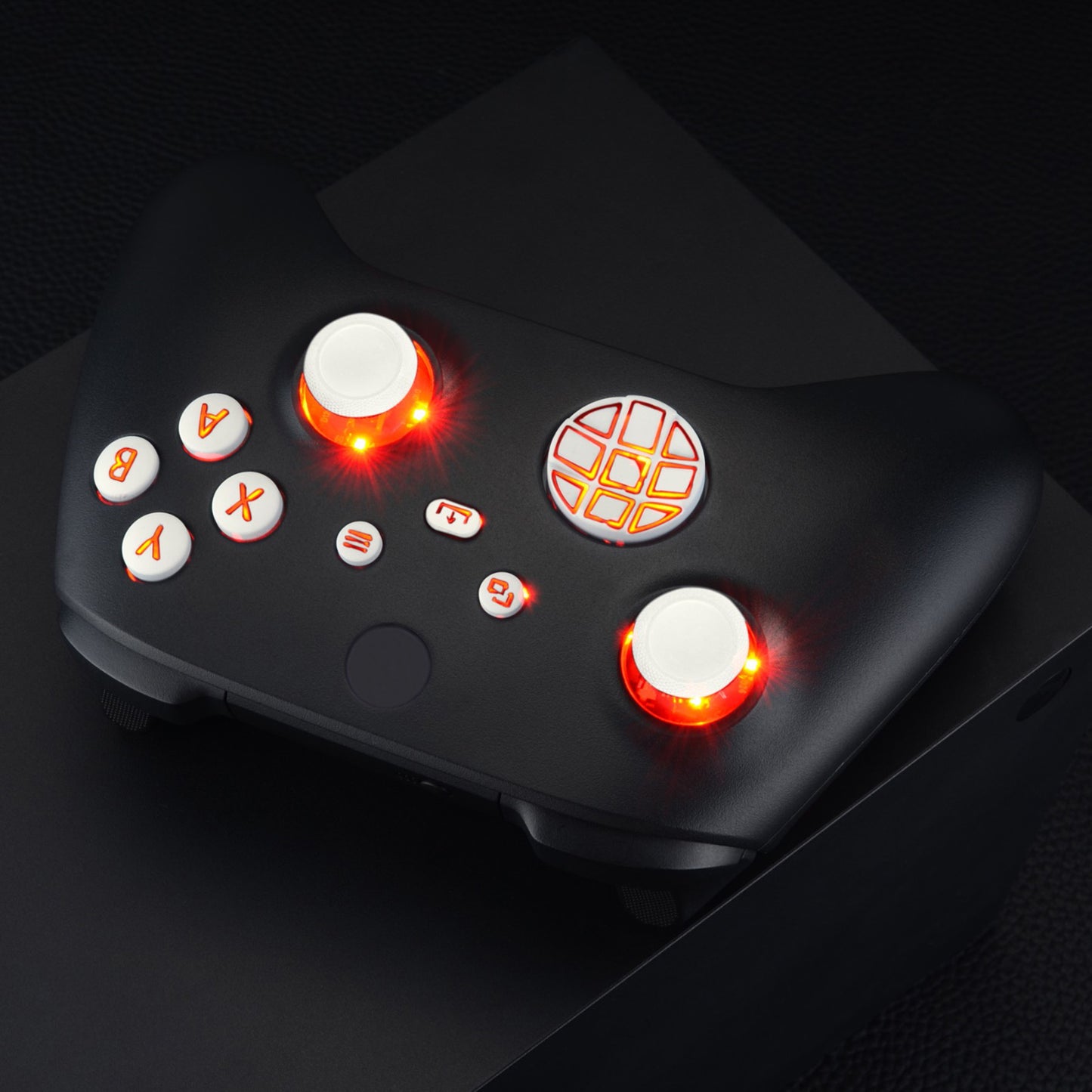 eXtremeRate Xbox Series X&Sコントローラー用マルチカラー発光ボタンDTF V2 LEDキット【ホワイト】