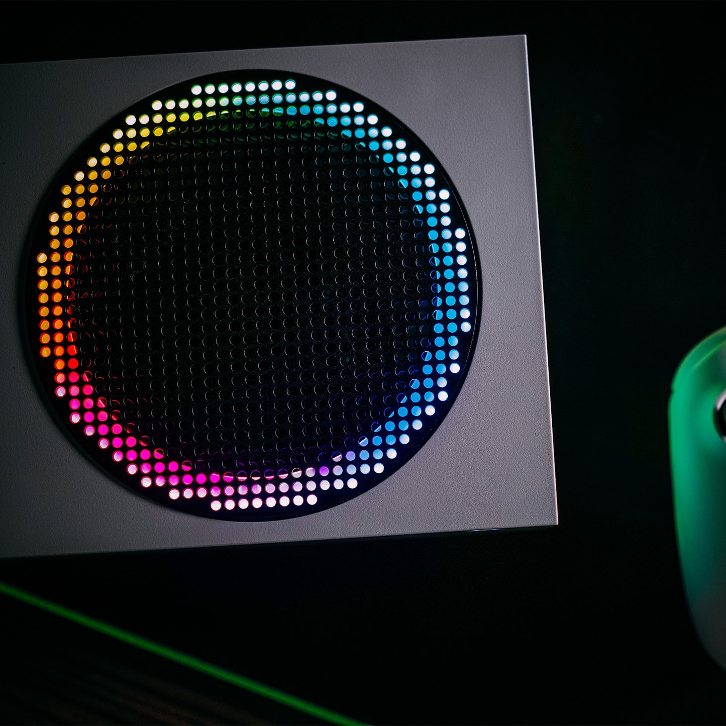 eXtremeRate Xbox Series S コンソール対応用 IR リモコン付きRGB LED ライト ストリップ キット - 7 色 、39 種類のエフェクト