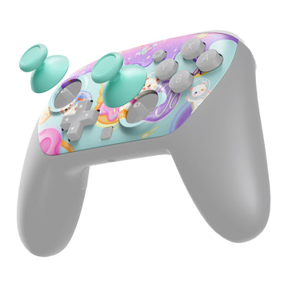 eXtremeRate Nintendo Switch 2 Proコントローラー対応DIY交換用フェイスプレートシェル【猫ちゃんのドーナツ旅】